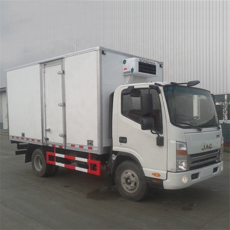 5tons Live Fish Transport Trucks Refrigerator Cars Diesel Engine For Sale