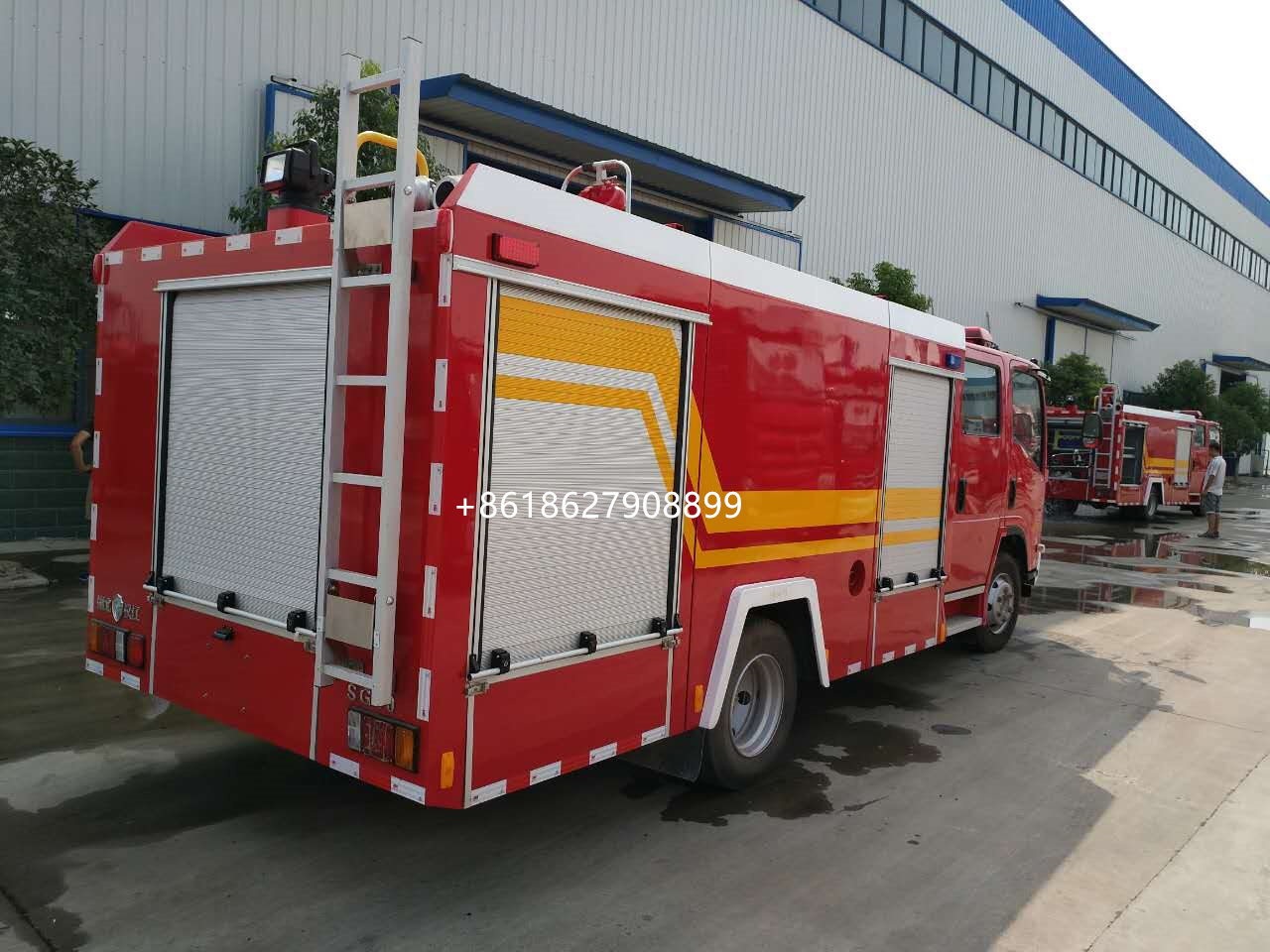 ISUZU mini model firetruck factory use new water fire truck 5cbm fire truck