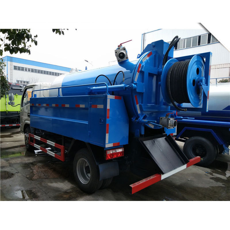 Small sewer vacuum cleaner truck 1.5cbm water 3cbm tank sewage truck