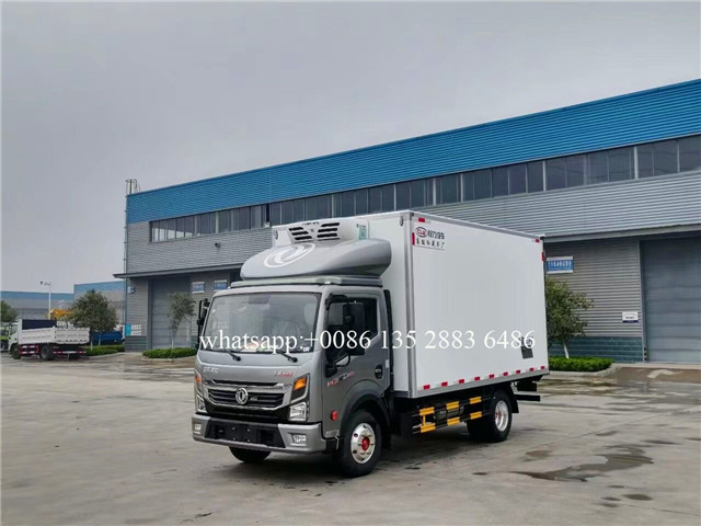 Dongfeng Diesel 5 tons Chill Car Refrigerated Truck Freezer