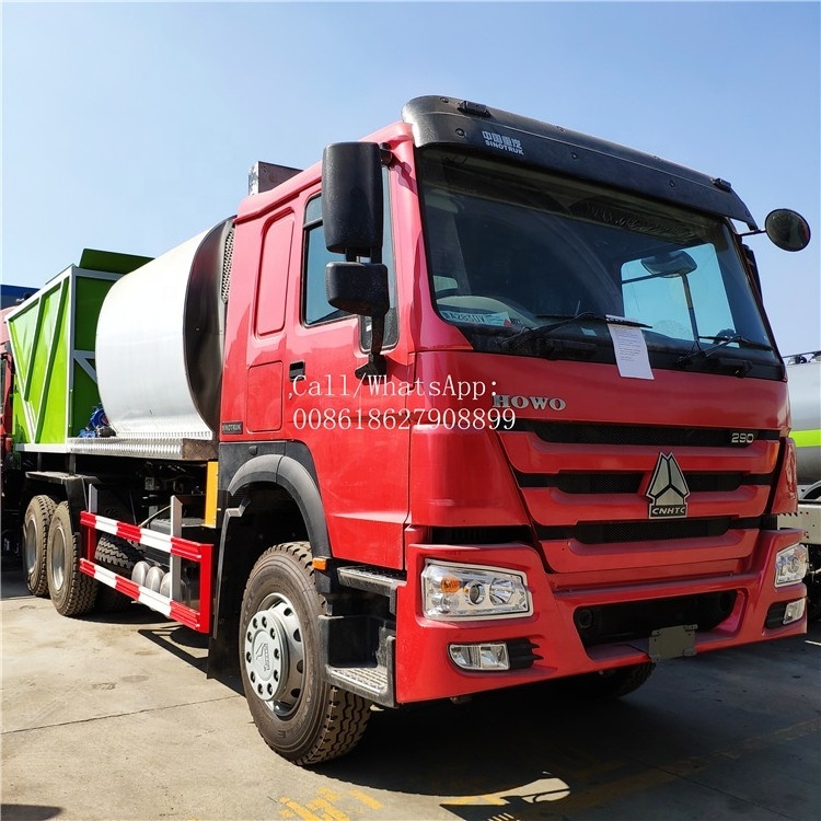 SINO HOWO 6*4 8*4 Asphalt Chip Spreader Truck for sale