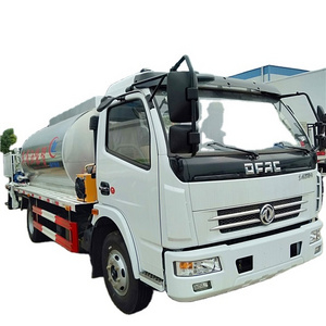 Bitumen Sprayer 4000liters hot spray asphalt spreader spraying truck