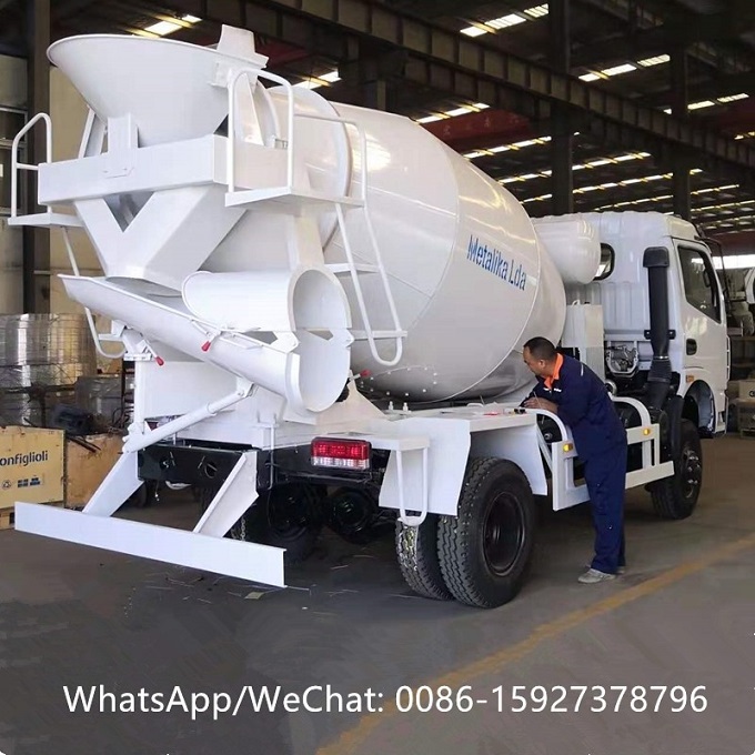 4X4 right hand drive small concrete mixer truck for sale