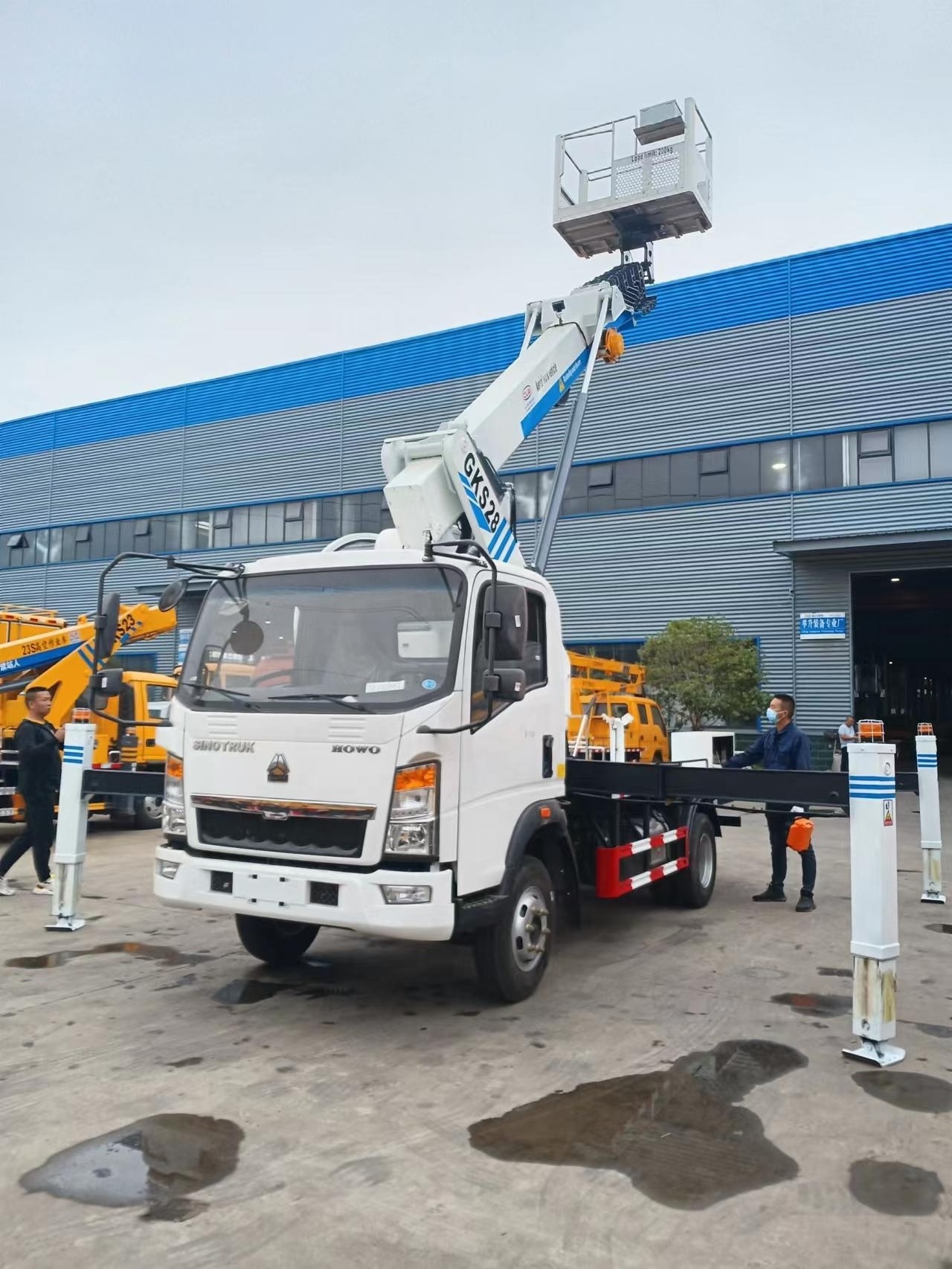 Howo customized 25m 27m 28m  Telescopic Boom High-altitude Operation Truck