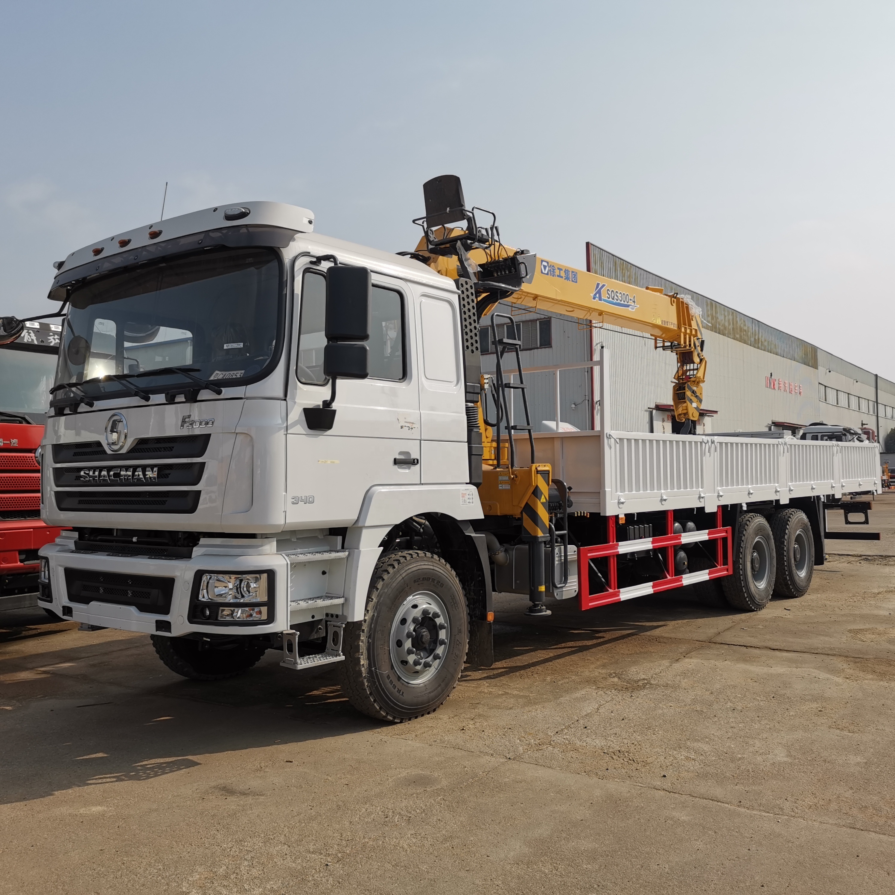 Hot sale SHACMAN 6x4 F3000 10 Wheeler 350hp Flat Lorry Hydraulic Lifting Telescopic Boom Truck Crane 14 Ton 16 Ton