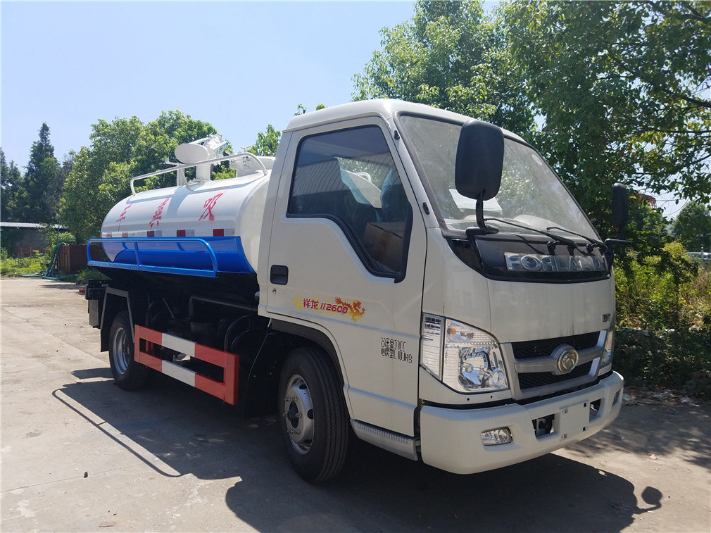 4X2 forland 5000LITERS CESSPIT EMPTIER TRUCK VACUUM PORTABLE TOILET LIQUID COLLECT FECAL TANKER TRUCK HOT SALES