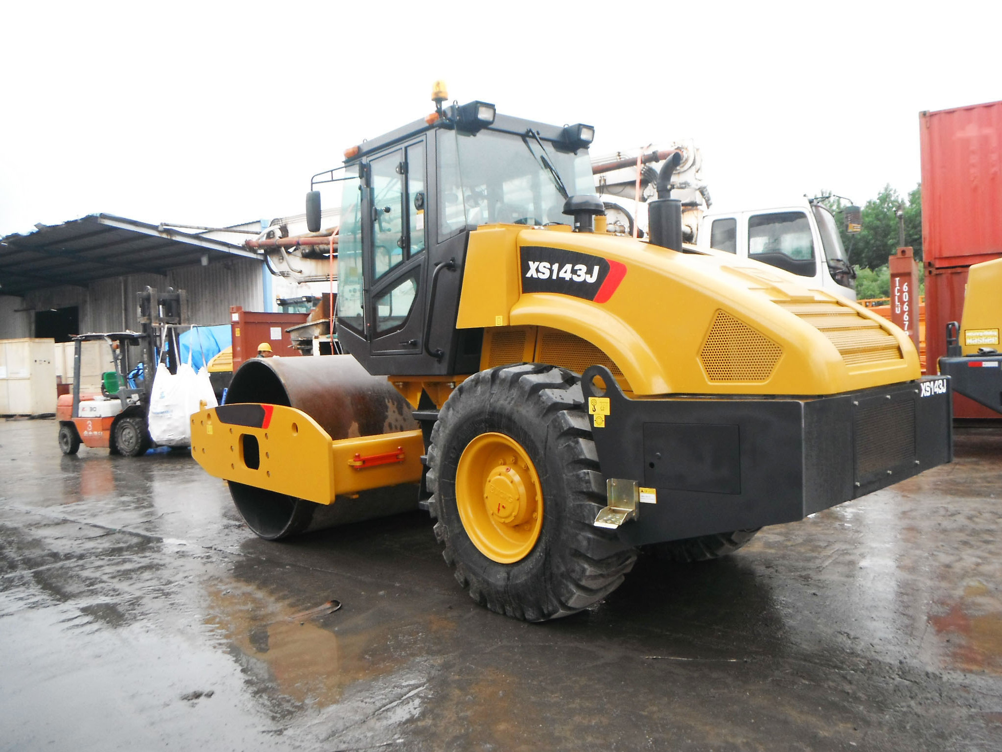 High quality single drum 14 ton road Roller XS142J