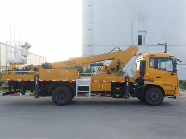 Top quality tow truck wrecker recovery truck with 20 ton lifting capacity  in stock