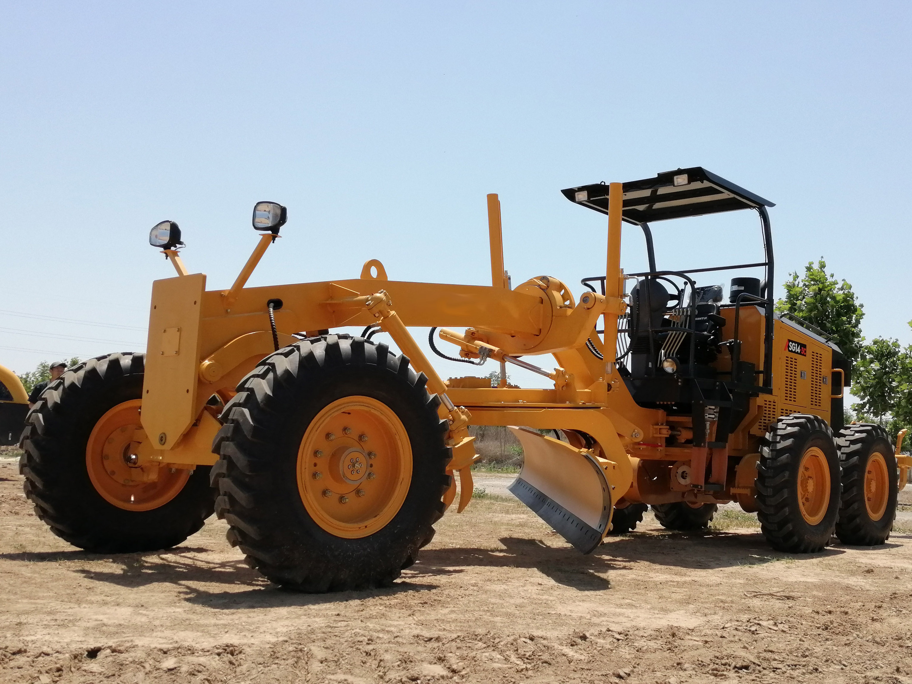 High Quality SAN STG140C-8S 140hp Mini Motor Grader WEICHAI Engine On Sale