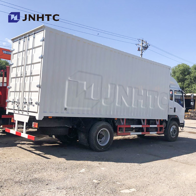 Sinotruck HOWO small trucks for sale Howo vans 6 wheeler small lorry