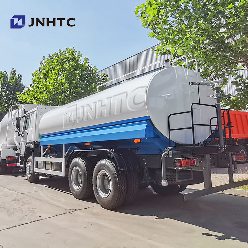 New Sinotruk Howo 4x2 Water bowser Tanker Truck water  Water Sprinkling Tank Truck Price