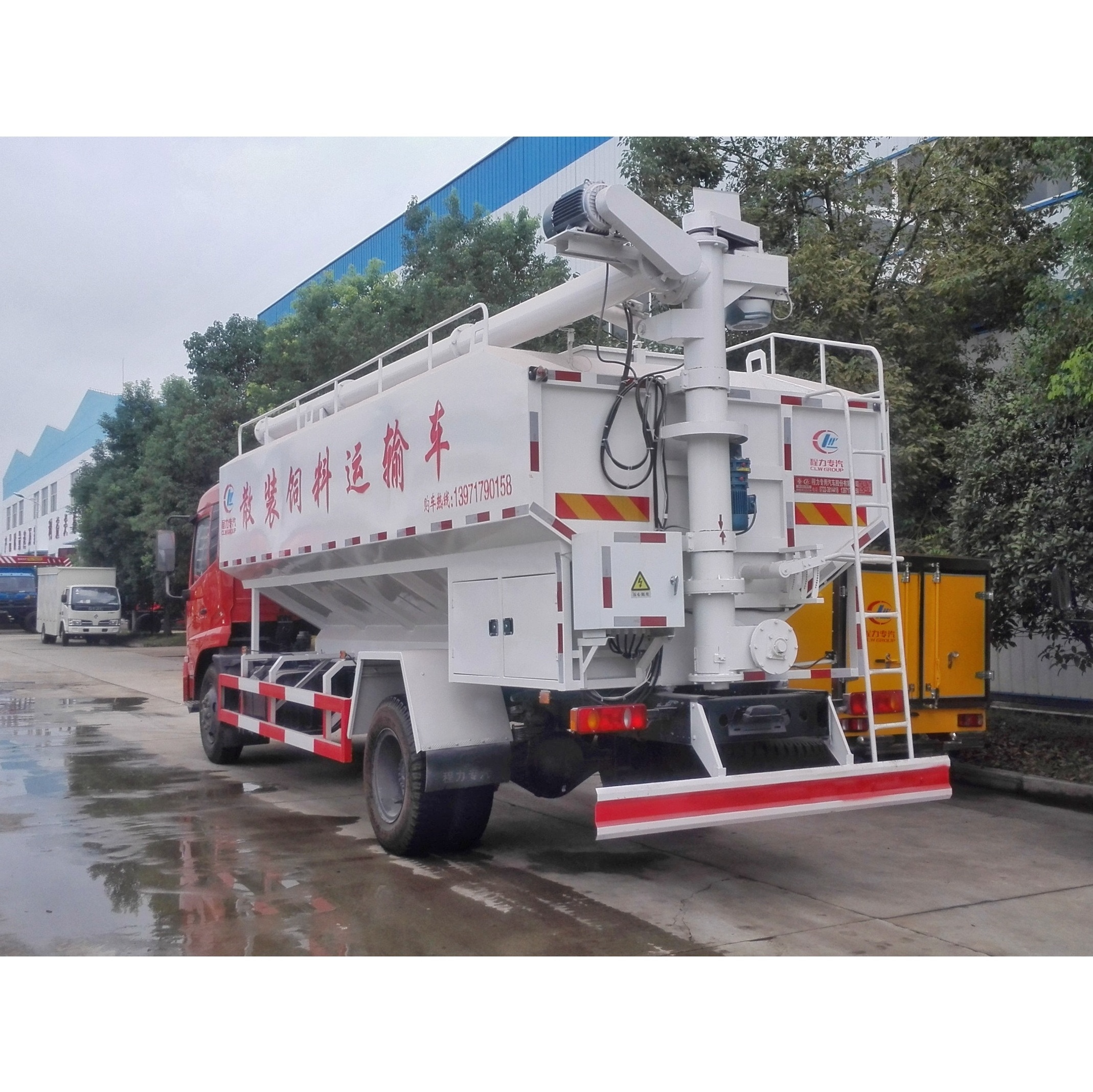 4*2  15tons animal feed transport truck for sale