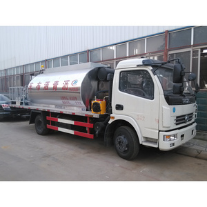 Dongfeng 6000L Bitumen Distributor sprayer truck