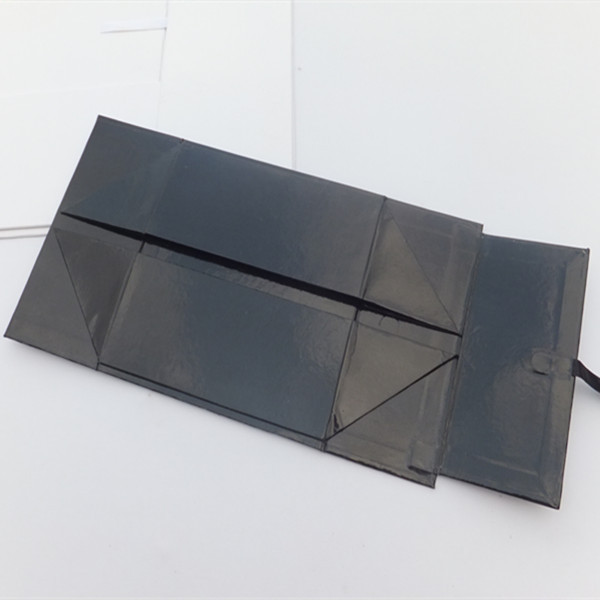 Customized Glossy Lamination Black Paper Folding Box Packaging For Belt