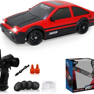 EPT 2.4G 1:24 RC Car Drift 4WD Remote Control Drift Racing Car with Light 15km/h Race Car with Replaceable Tires and Obstacles