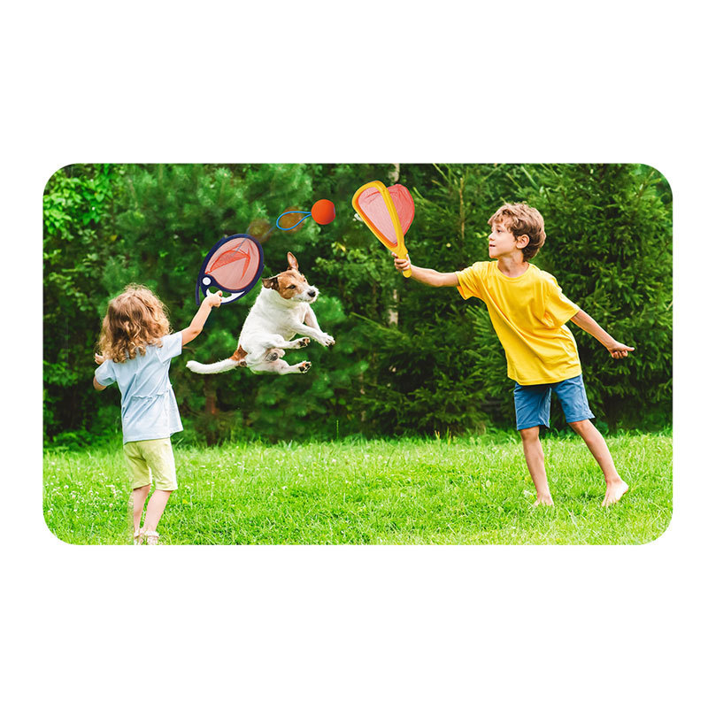 EPT Hot selling kids outdoor interactive sports game elastic ball throw catch beach racket bouncy ball set