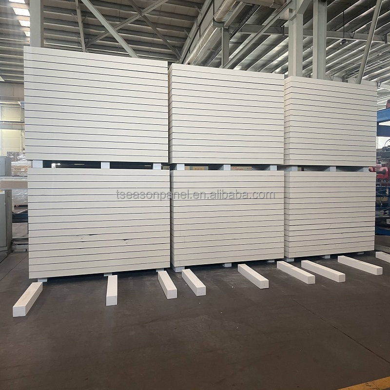 Building Materials Lightweight Thermal Insulation Roof Corrugated Board Design PU polyurethane sandwich Panel