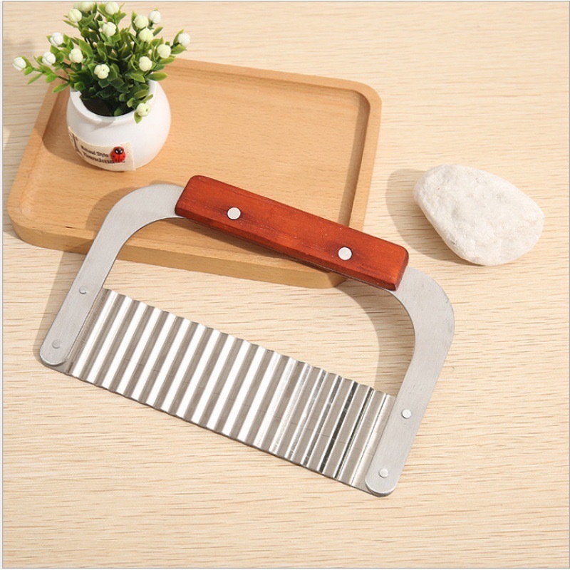 Crinkle Chopper, Wavy Potato Soap Cutting Tool French Fry Slicer Stainless Steel Blade Wooden Handle Serrator Chopping Knife