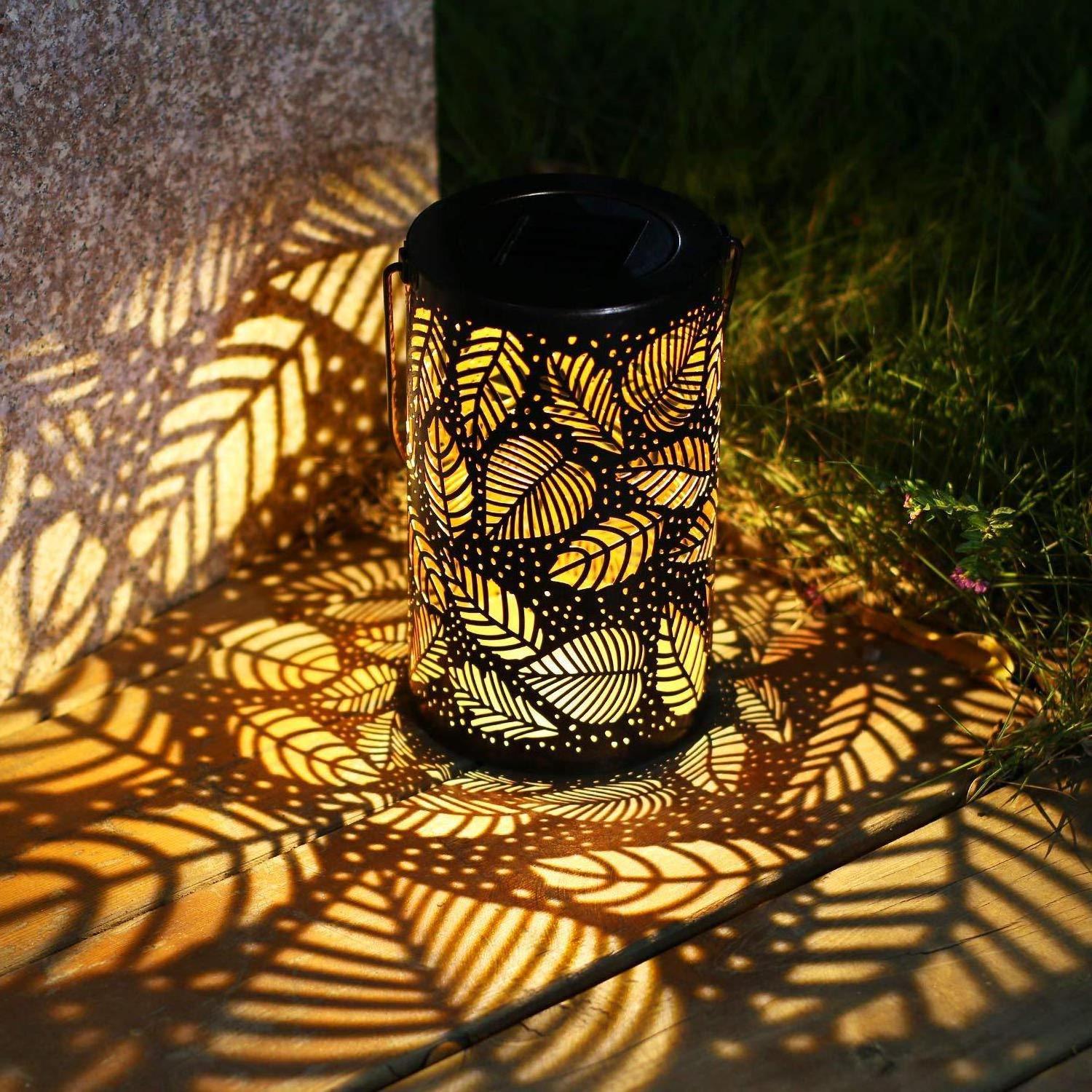 High Quality Wrought Iron Hollow Solar Lantern Waterproof Decorative Hanging Halloween Projector Outdoor Hanging Solar Garden