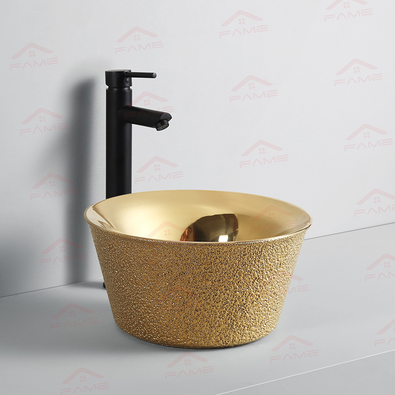 Factory sales Luxury Golden Ceramic Circular Electroplated Bathroom Washbasin Art Sink Basin