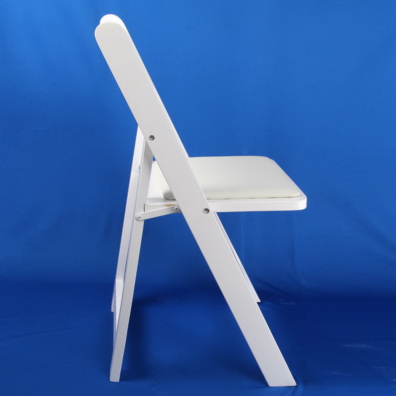 2022 White Outdoor Furniture Garden Set Wood Foldable Cafe plastic Folding Chairs For Events