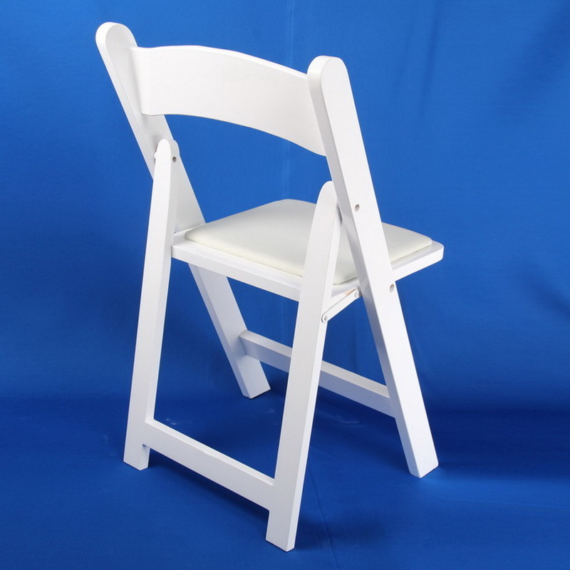 2022 White Outdoor Furniture Garden Set Wood Foldable Cafe plastic Folding Chairs For Events