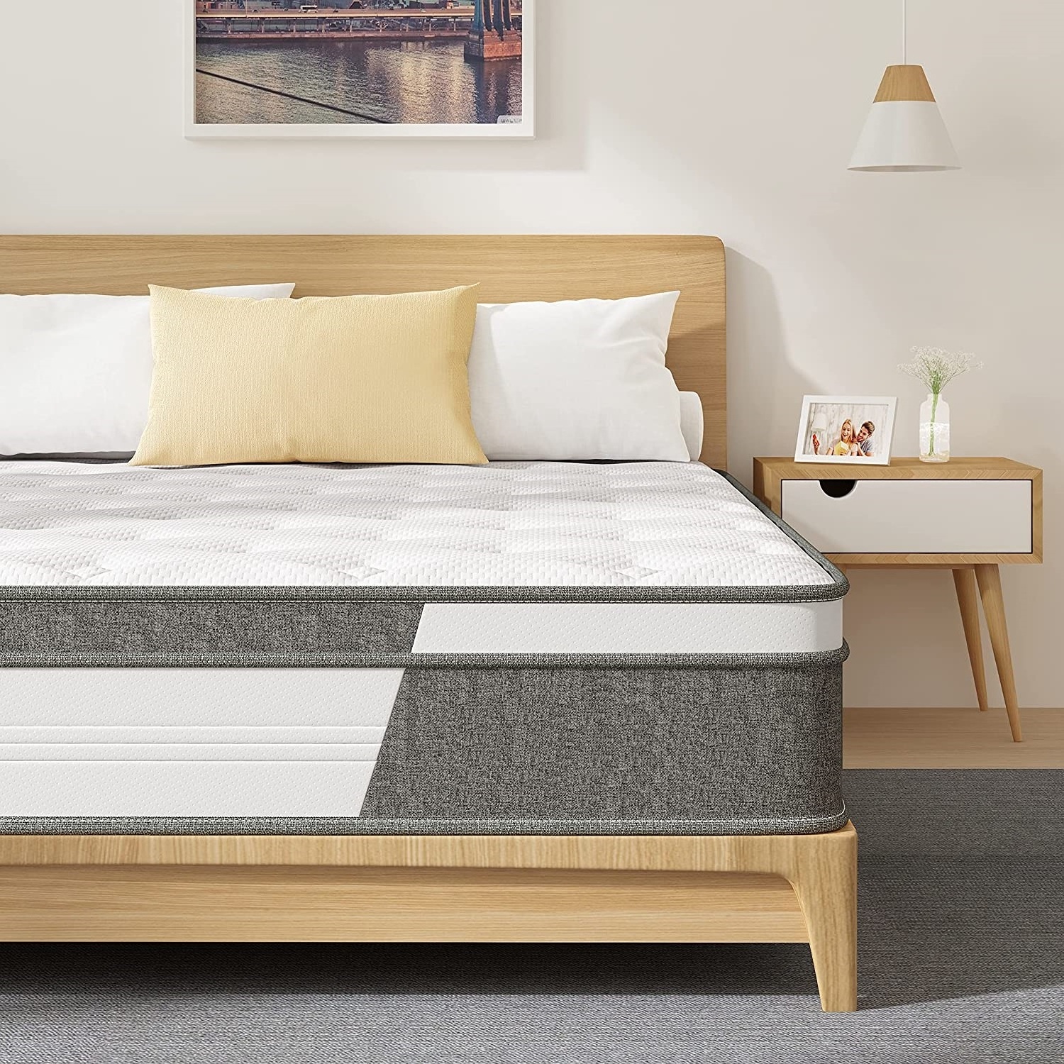 10 Inch Memory Foam and Innerspring Hybrid Mattress in a Box Medium Firm Mattress