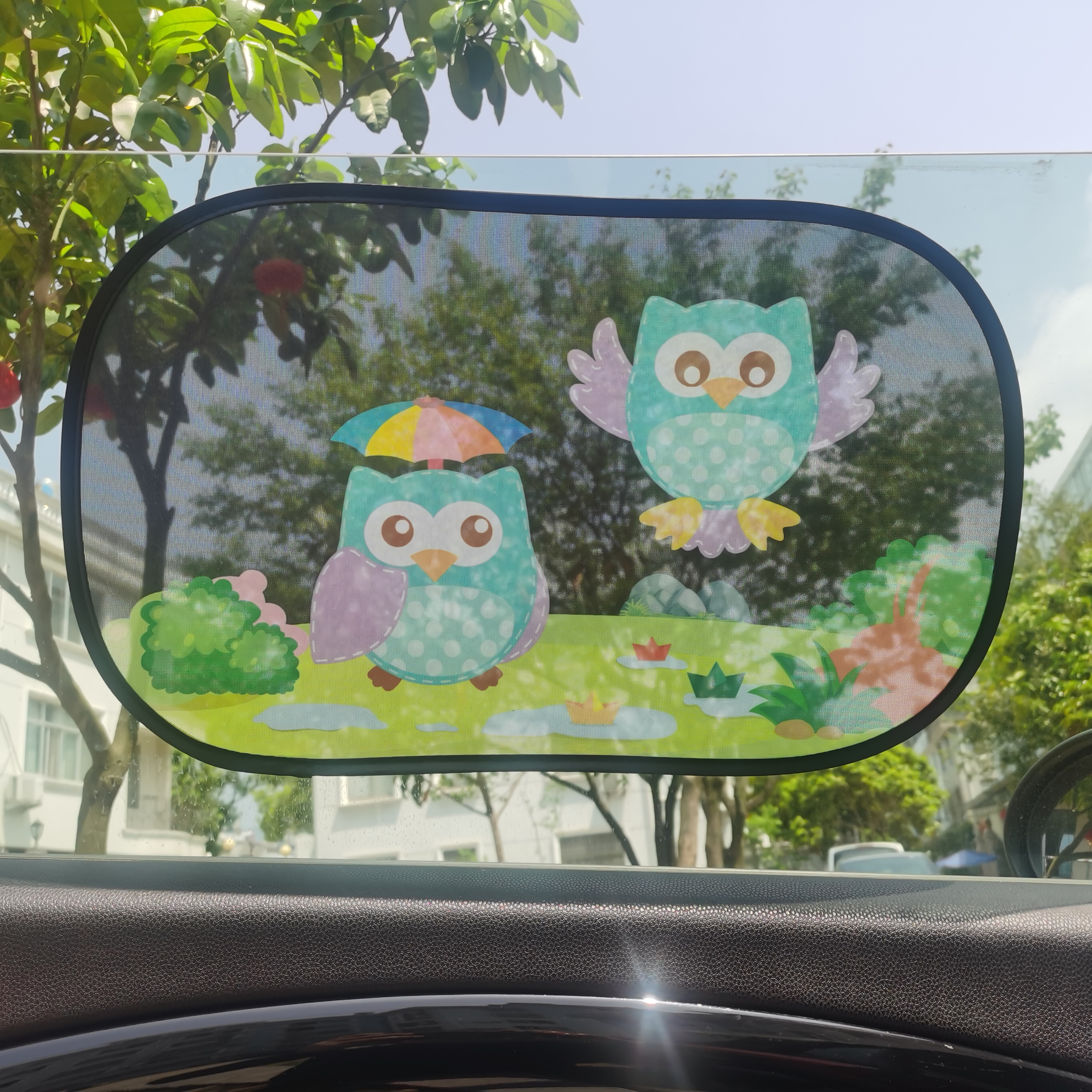 Cute Carton side sunshade for baby  children's  favorite  cartoon nylon mesh car   static cling car sunshade