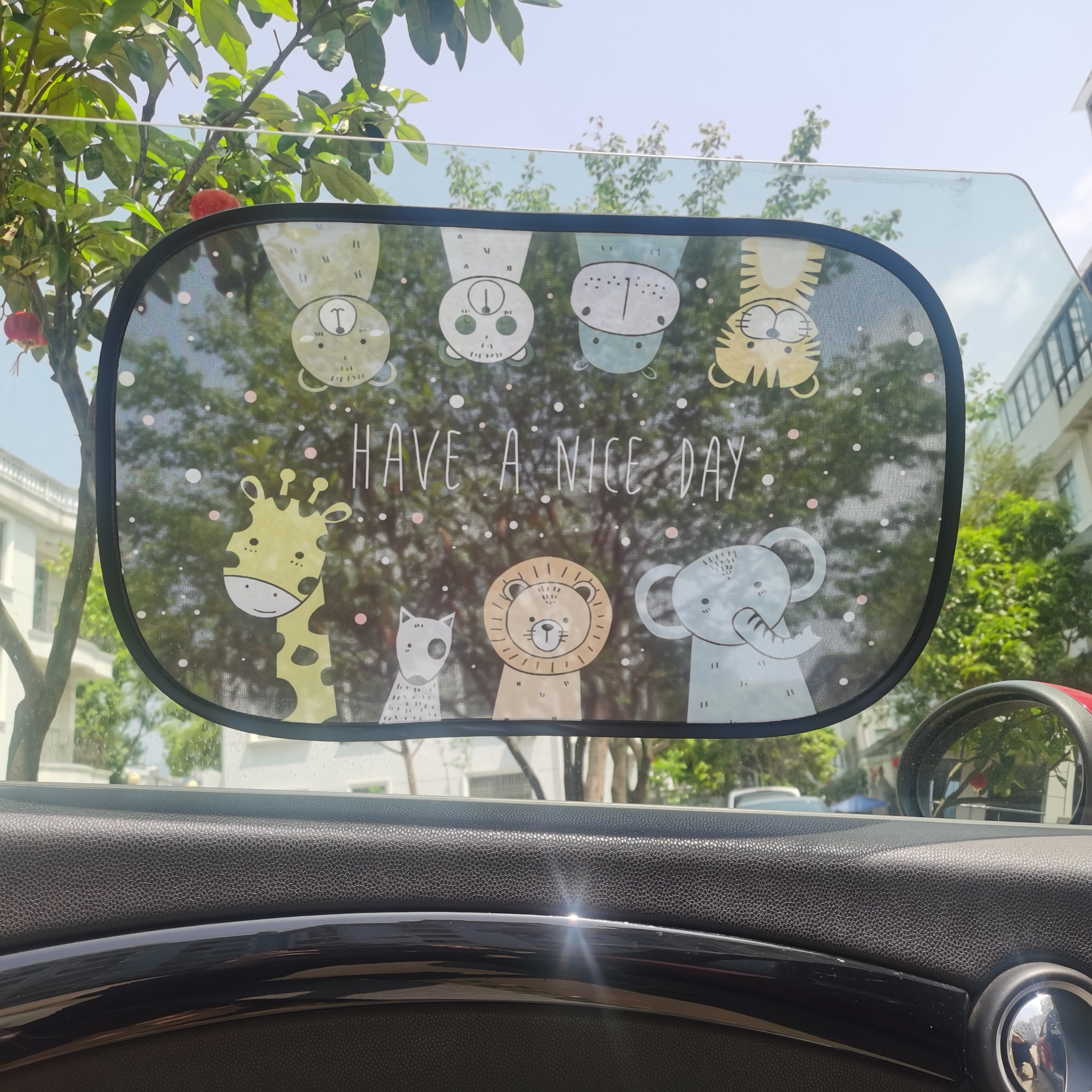 Cute Carton side sunshade for baby  children's  favorite  cartoon nylon mesh car   static cling car sunshade