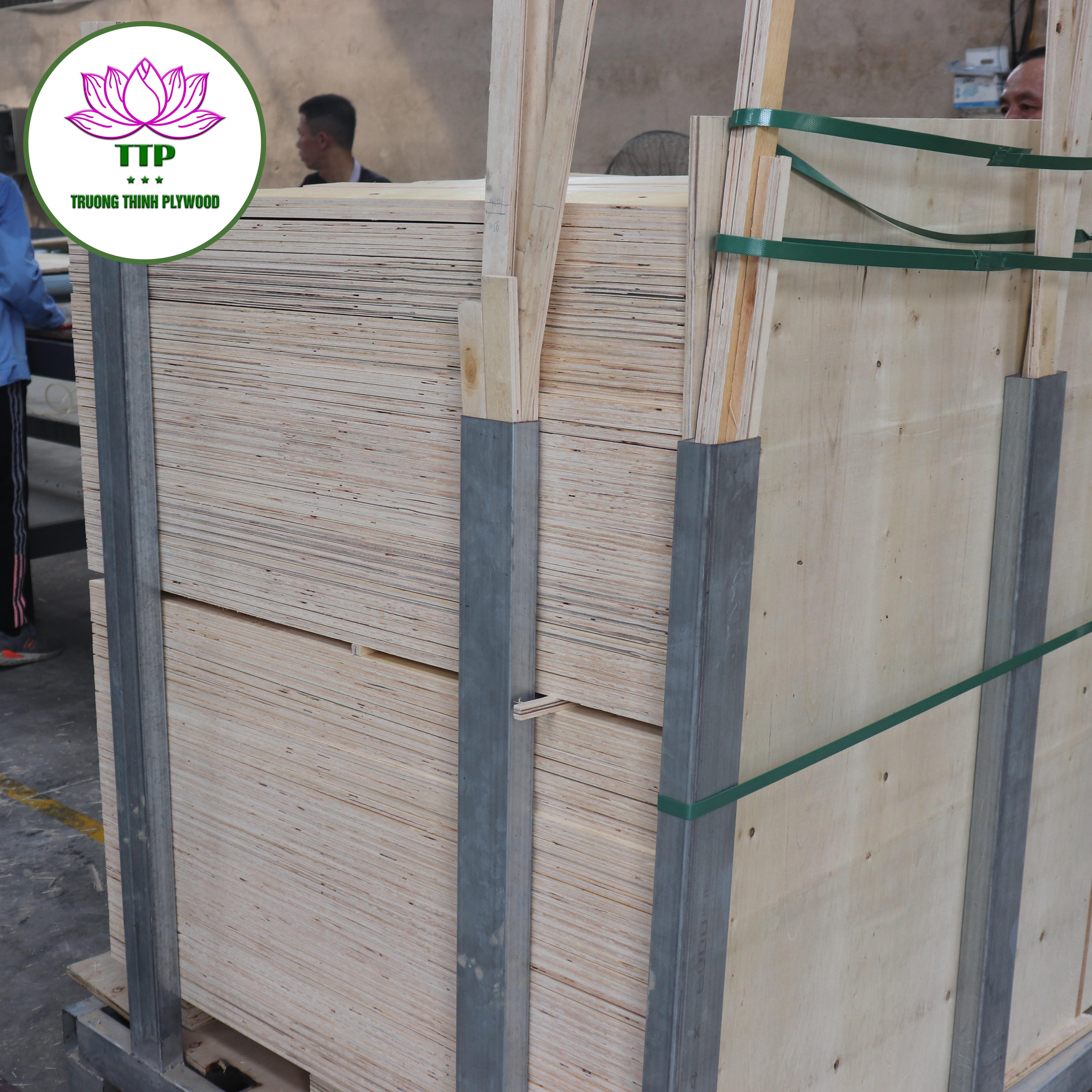 H High qualified Vietnamese LVL -  Laminated Veneer Lumber For Pallet Making Door Frame Sofa Frame Bed Slats