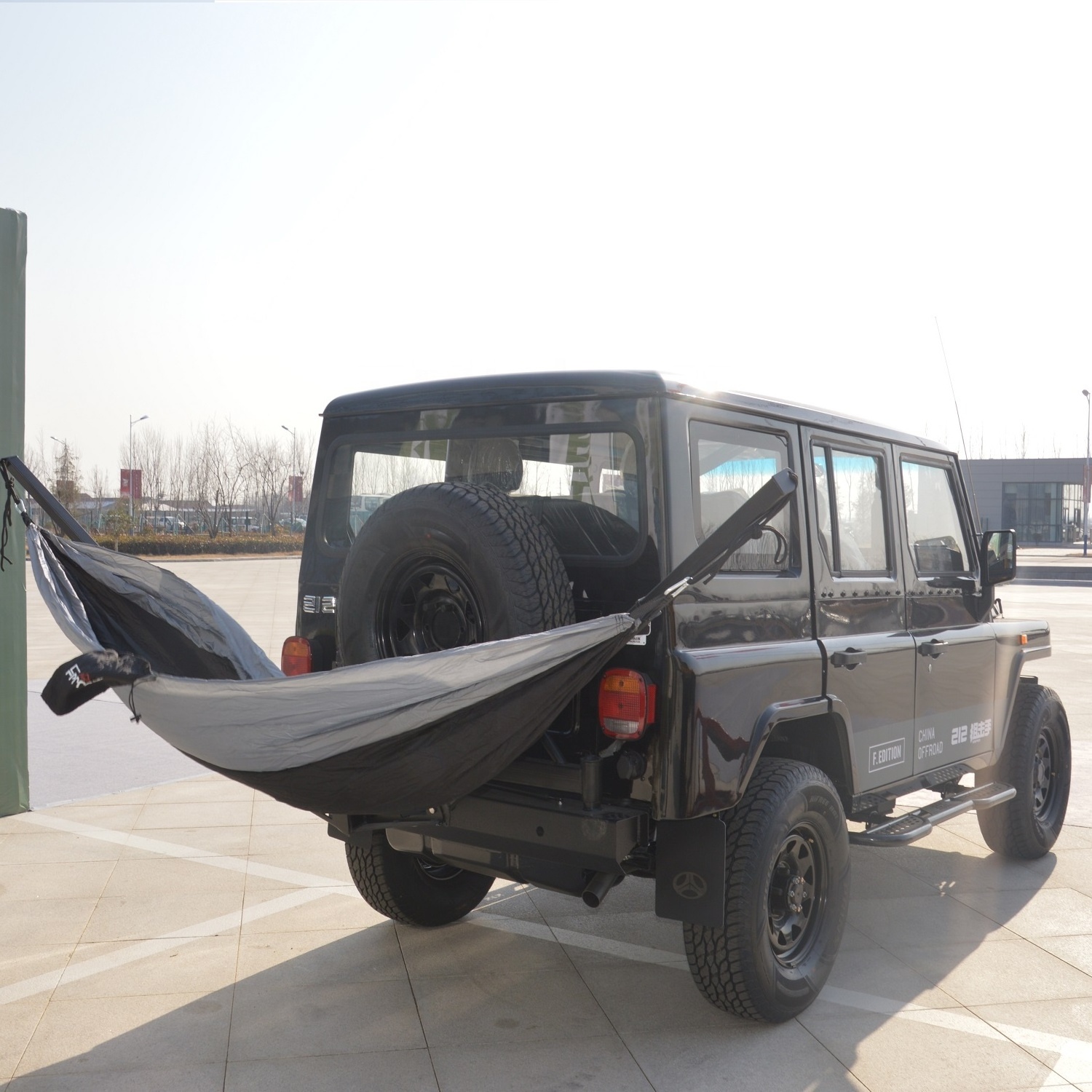 Trailer Hitch Towing Hammock Stand Rear Car Black Color Mount on Vehicle Holder Camping Using with Good Quality  Made in China