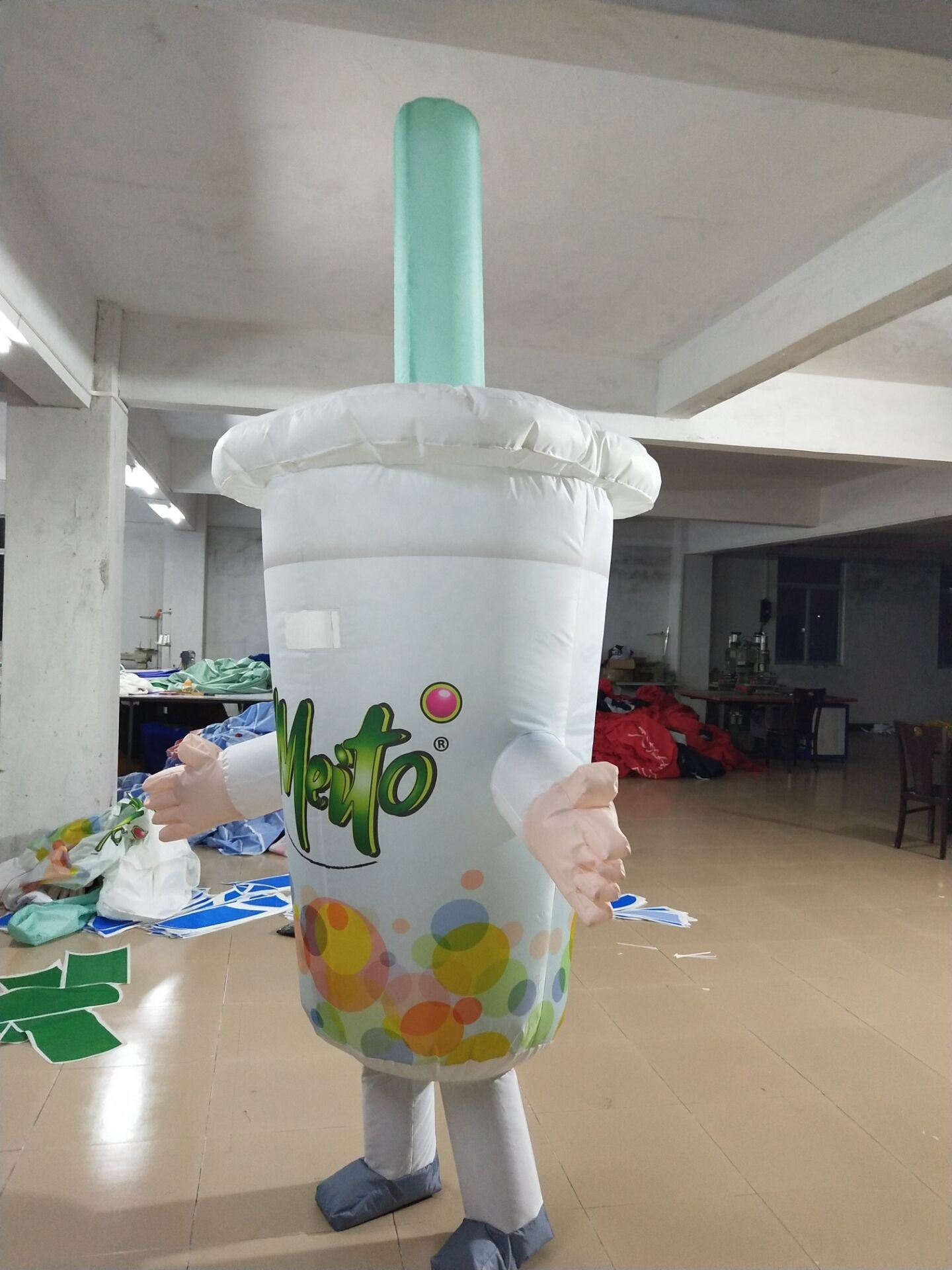 wholesale price hot sale customized 2mH inflatable advertising cup walking costume/inflatable bottle costume