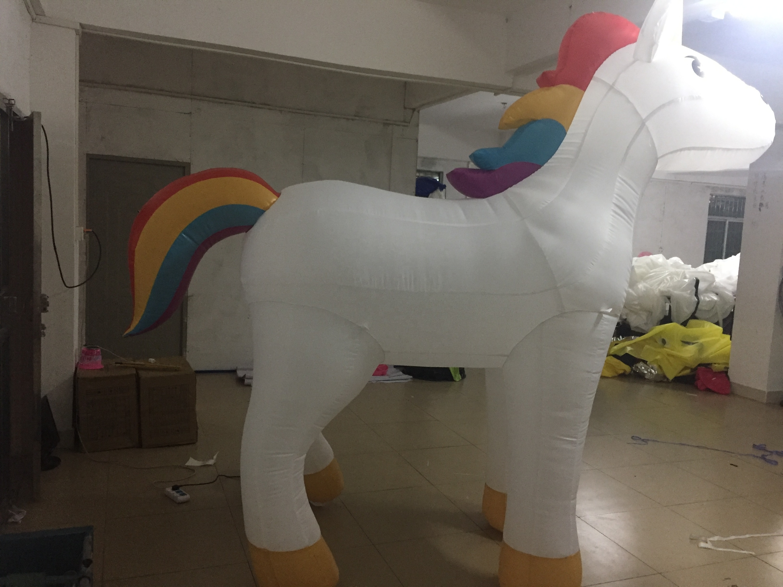 wholesale Custom summer inflatable decorations advertising led lighting giant inflatable art white horse for sale