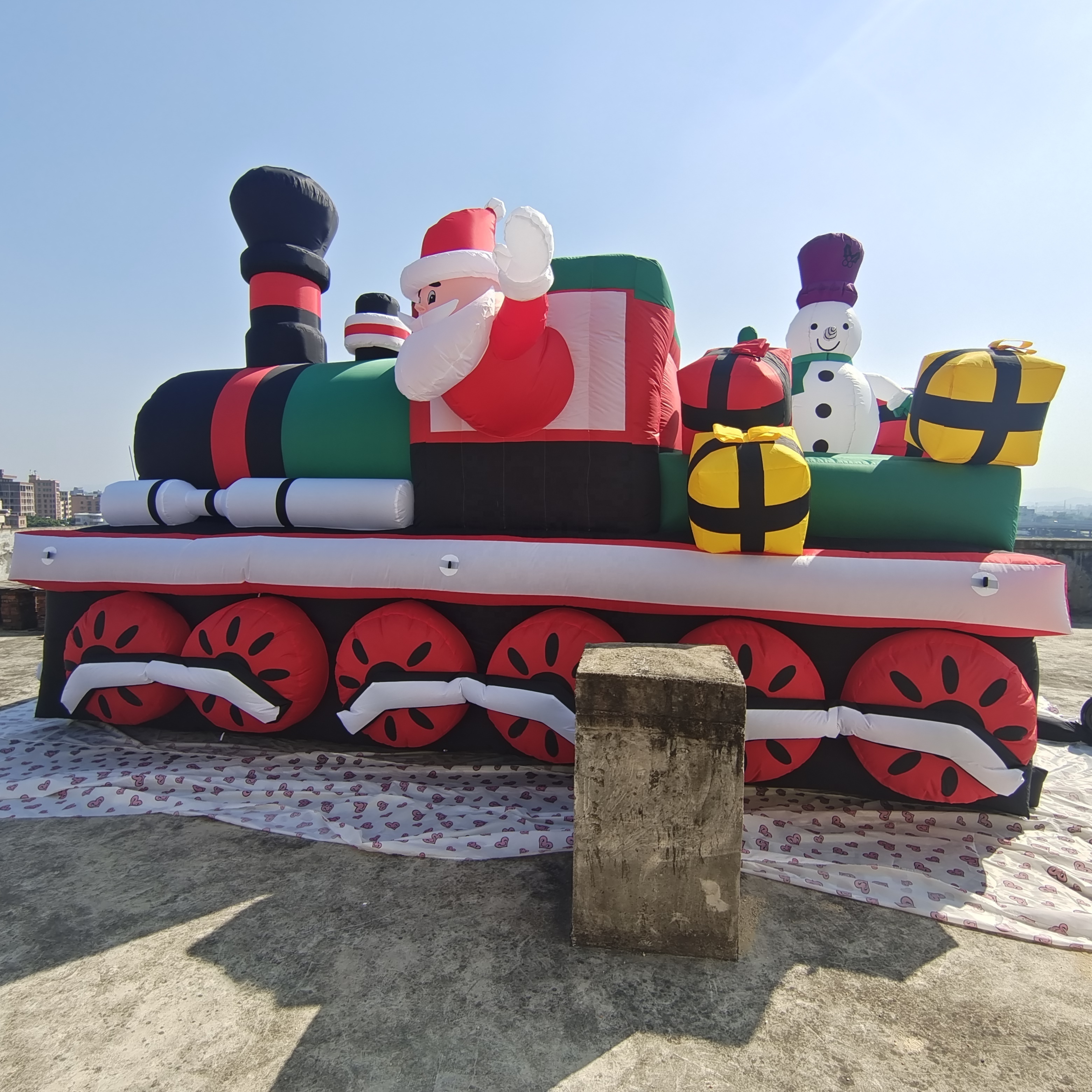 giant yard decorations christmas santa fire truck inflatable/giant inflatable monster truck