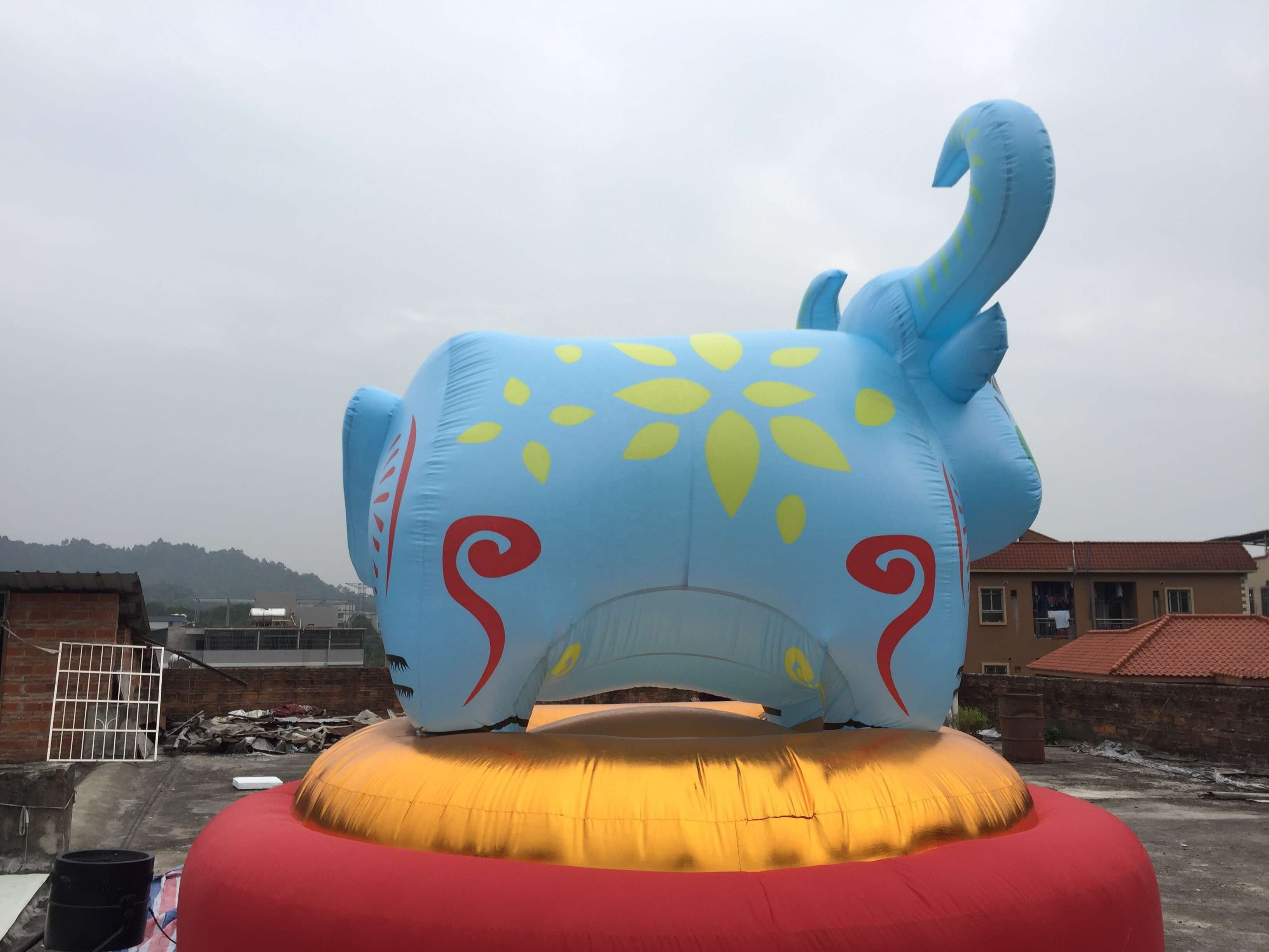 hot sale Custom advertising giant inflatable cow, Inflatable buffalo, inflatable cartoon character for advertising