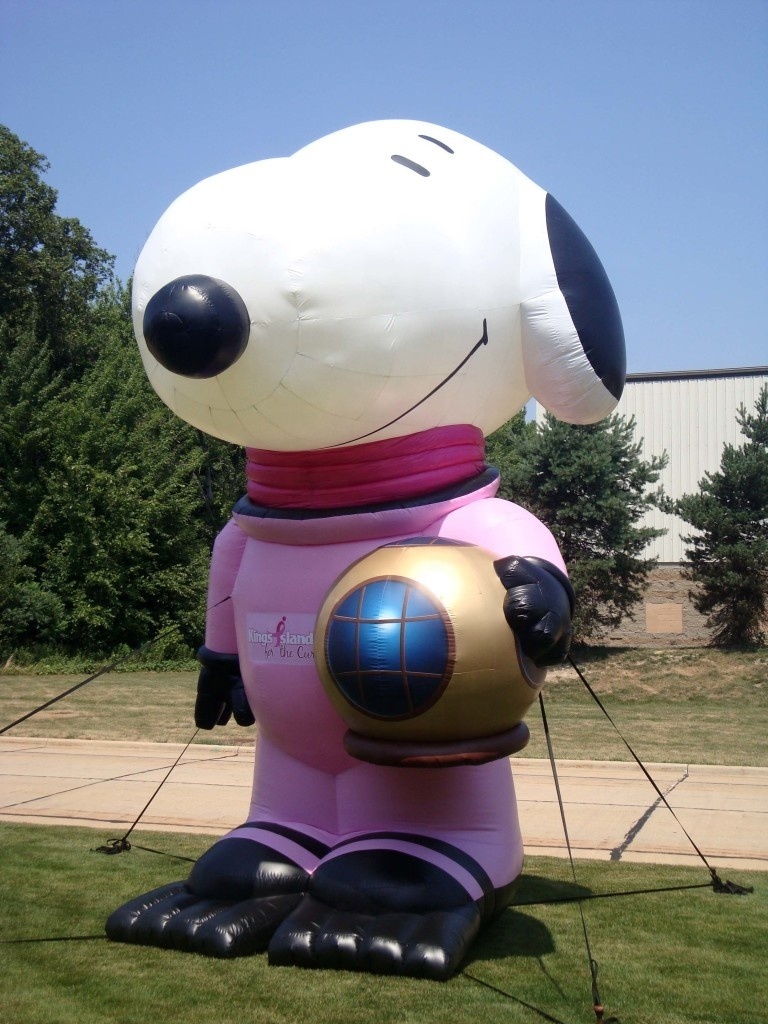 Hot Sale giant inflatable snoopy, big lovely snoopy christmas inflatable for promotion or advertising