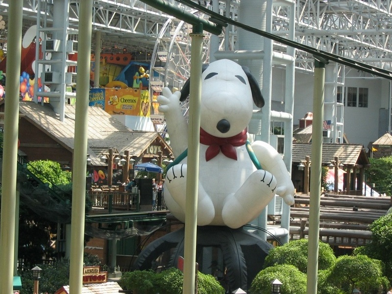 Hot Sale giant inflatable snoopy, big lovely snoopy christmas inflatable for promotion or advertising