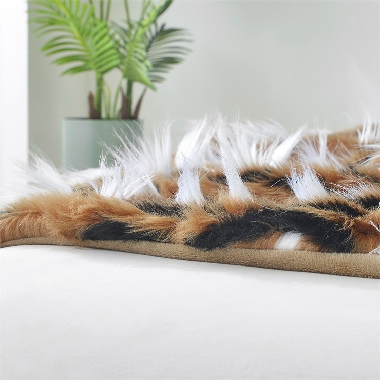 High quality cheap throw faux fur blanket acrylic faux fur throw blanket tiger's whiskers