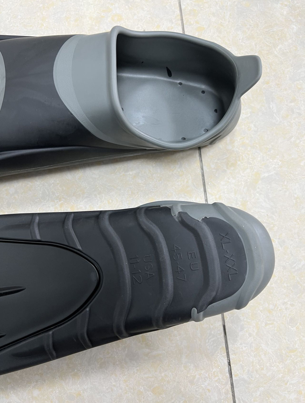 Professional Full foot pocket Black diving flippers freediving and spearfishing long diving fins