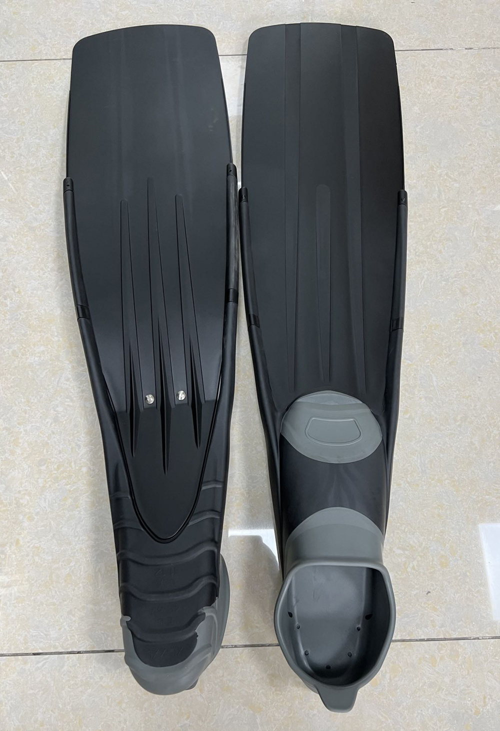 Professional Full foot pocket Black diving flippers freediving and spearfishing long diving fins