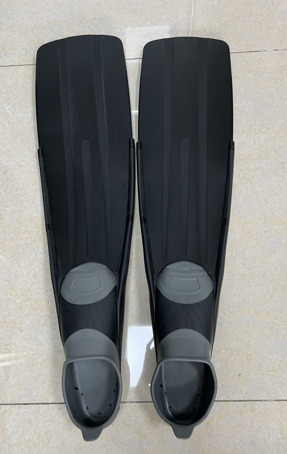 Professional Full foot pocket Black diving flippers freediving and spearfishing long diving fins