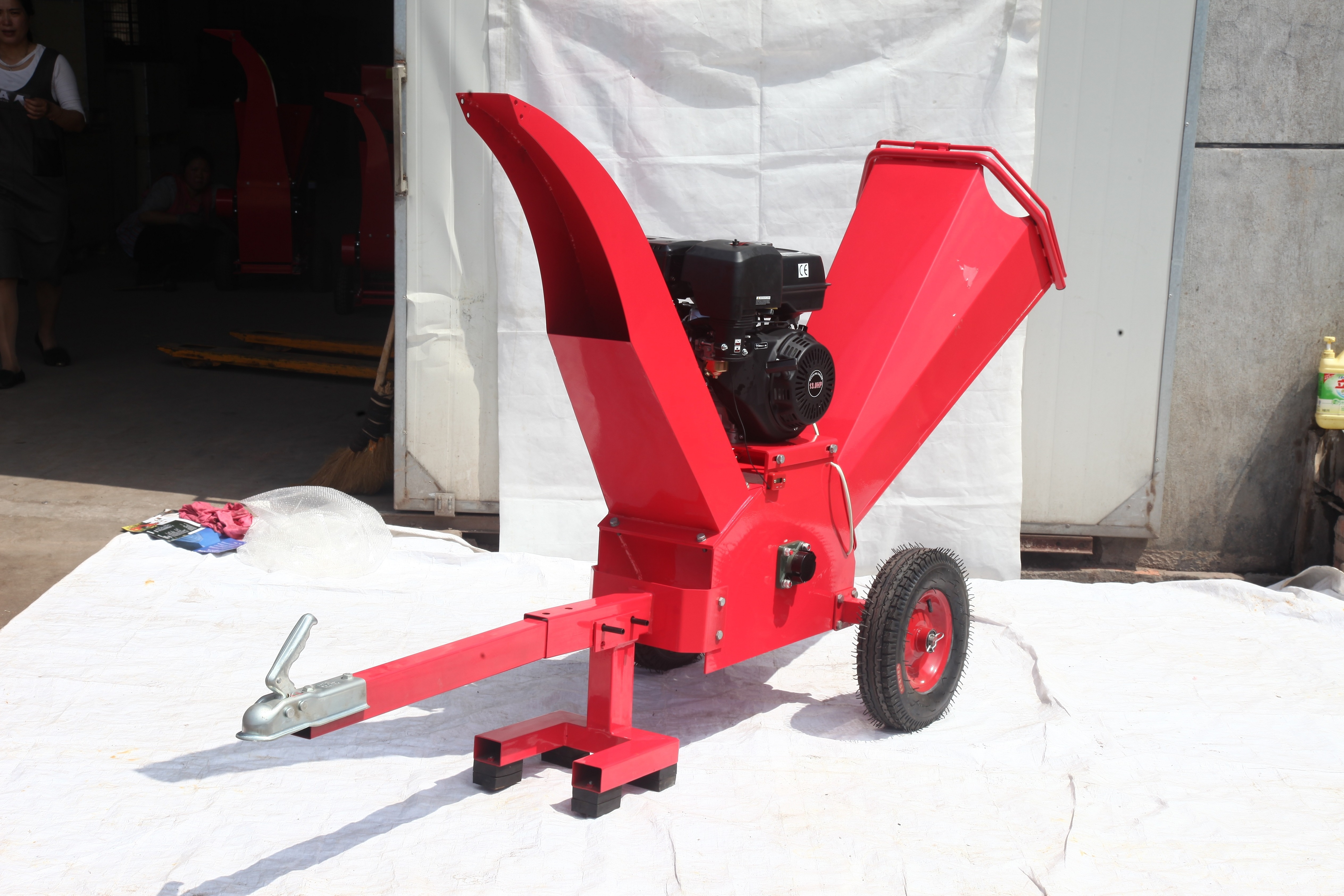 TOGO wood chipper machine with 15 hp electric