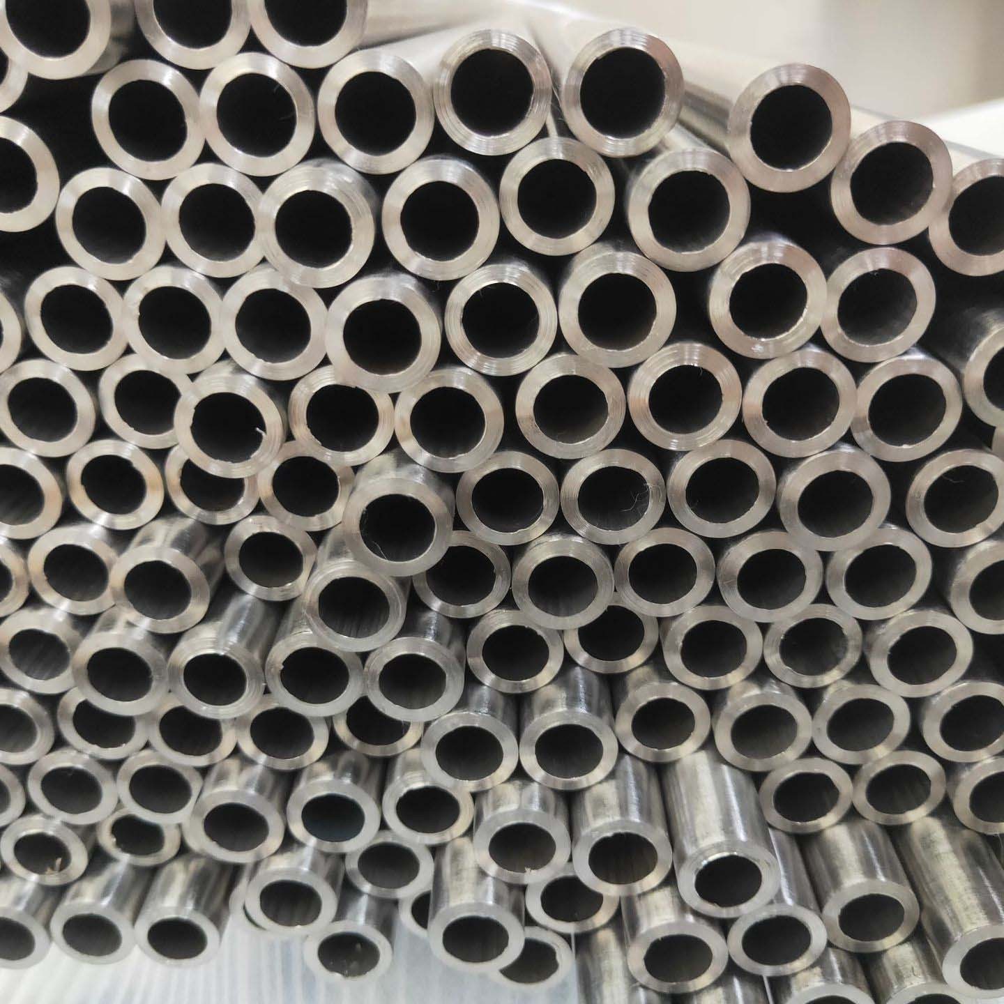 Hot style Seamless Titanium Tube Gr9 Gr2 Titanium Exhaust Tube Titanium Steel Tube