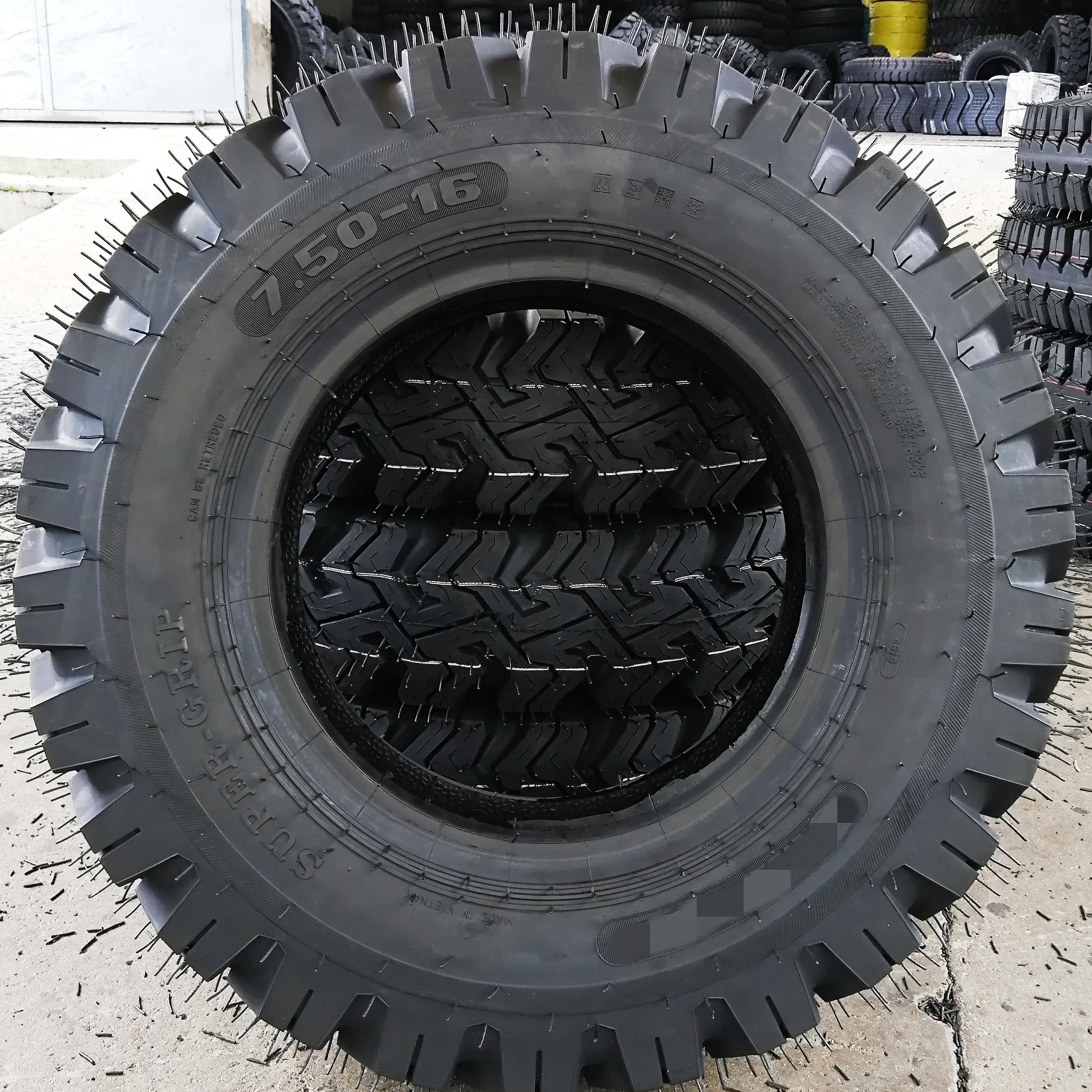 High Quality Competitive Prices Cross-Country Super-Grip 7.00-16, 7.50-16  Light Truck Tires