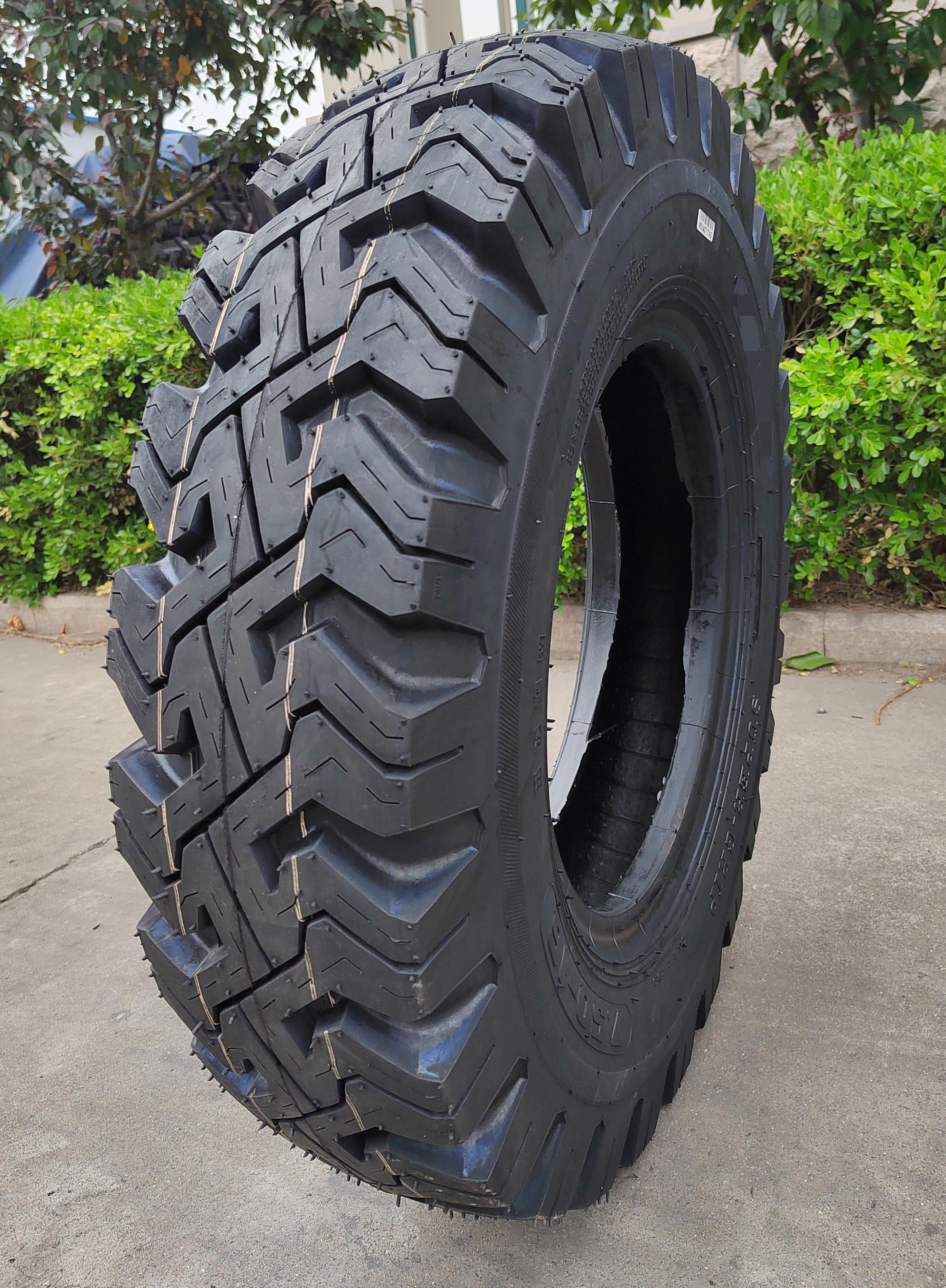 High Quality Competitive Prices Cross-Country Super-Grip 7.00-16, 7.50-16  Light Truck Tires