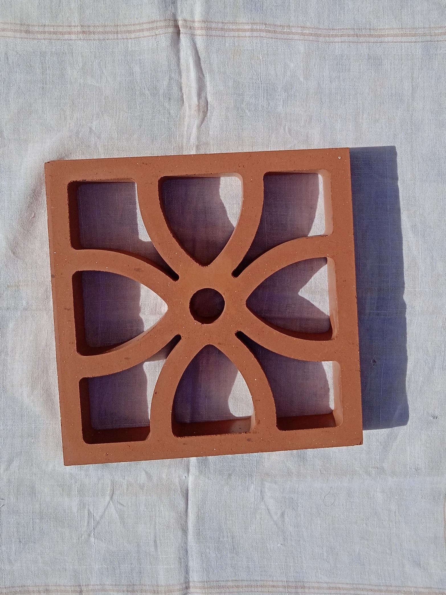 30 mm thick clay terracotta hollow blocks and bricks Jaali tiles used for ceiling in red natural terracotta petal 200X200mm