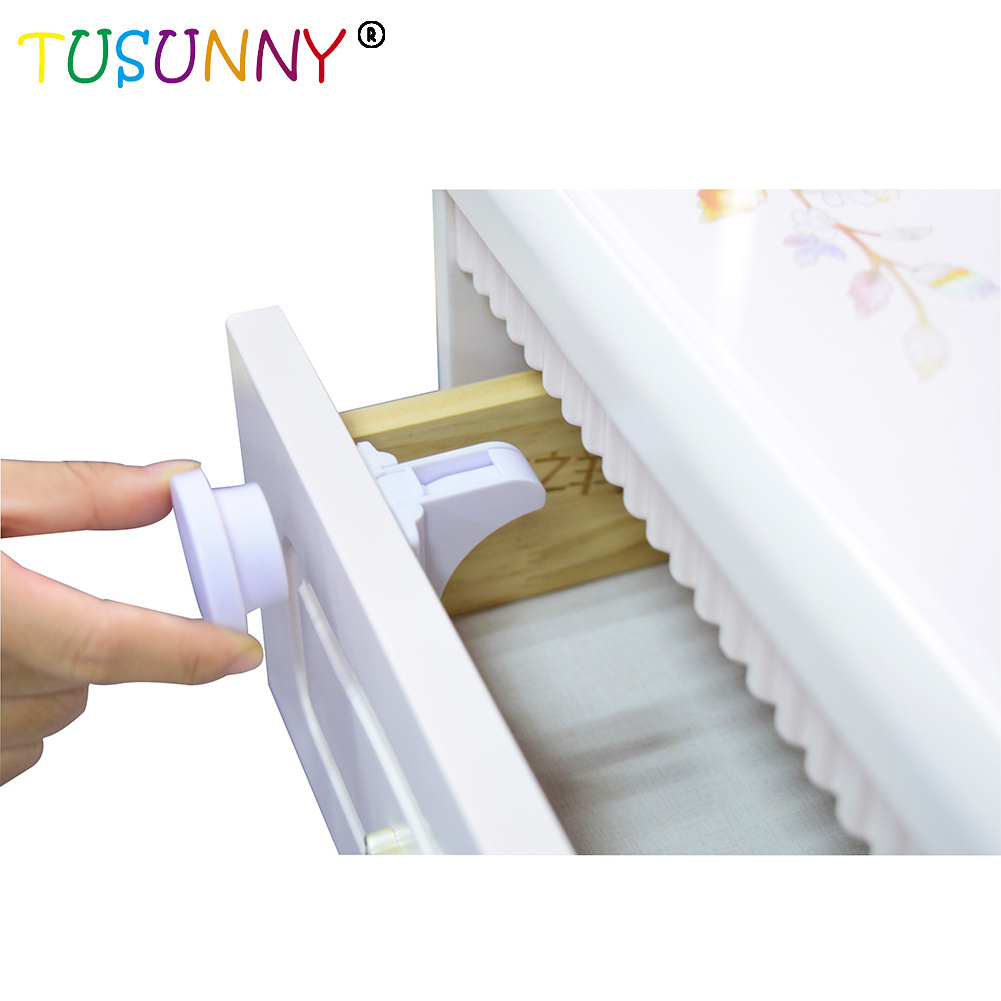 With key self adhesive cabinet magnetic lock for baby or child safety proofing