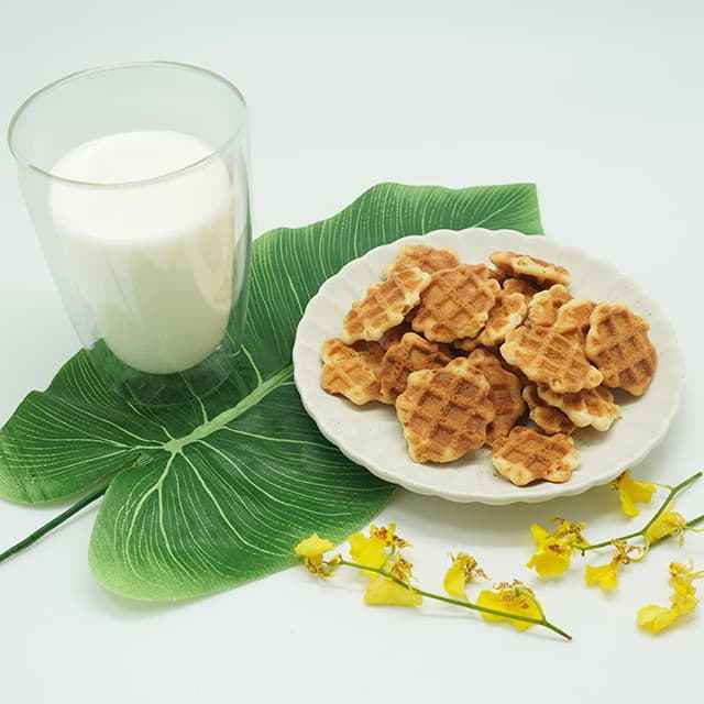 No Additive Miniature Pineapple Crackers Biscuit