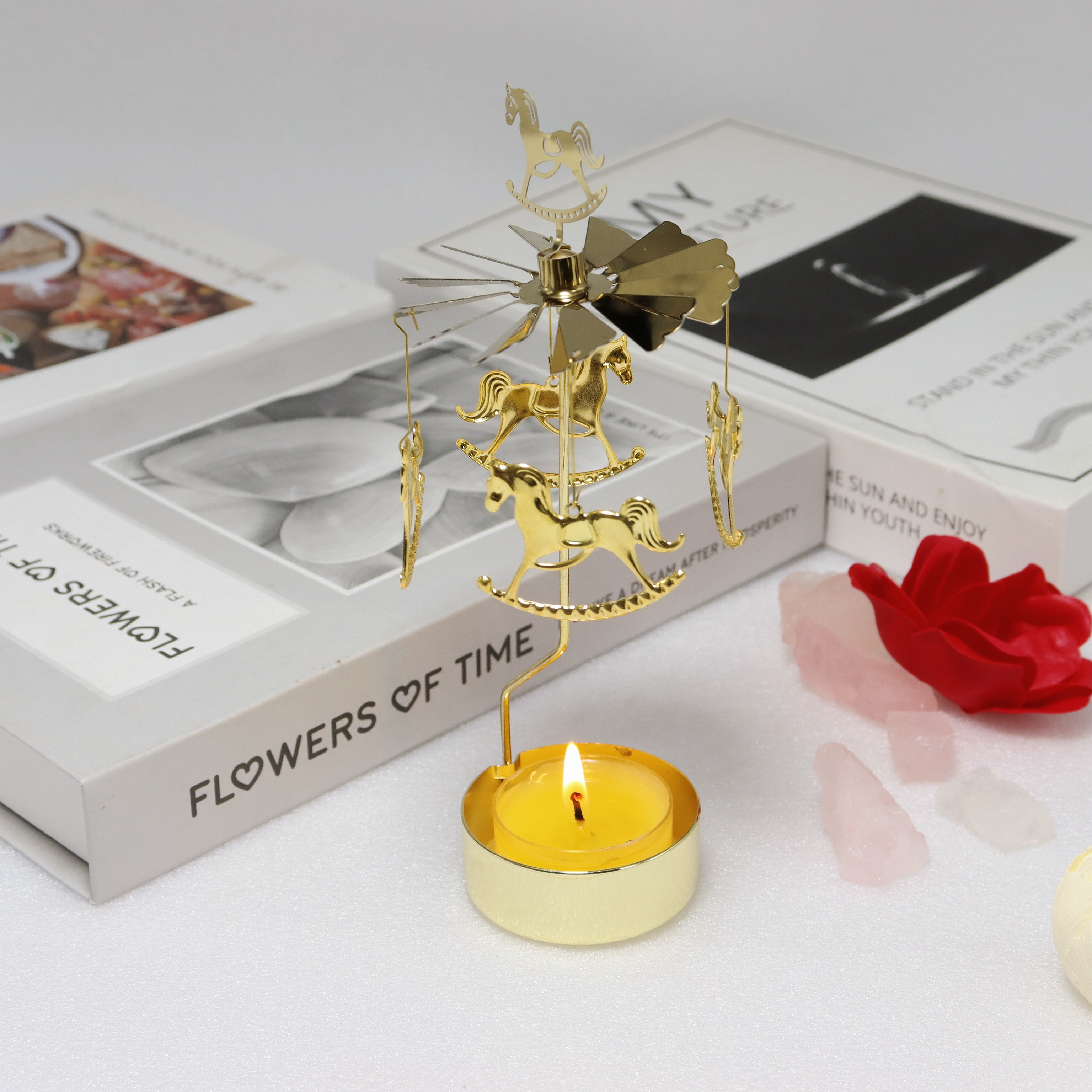 2024 New Design Scented Small Candle Customized Rotating Candlestick Soy Wax Candle for Home Scents