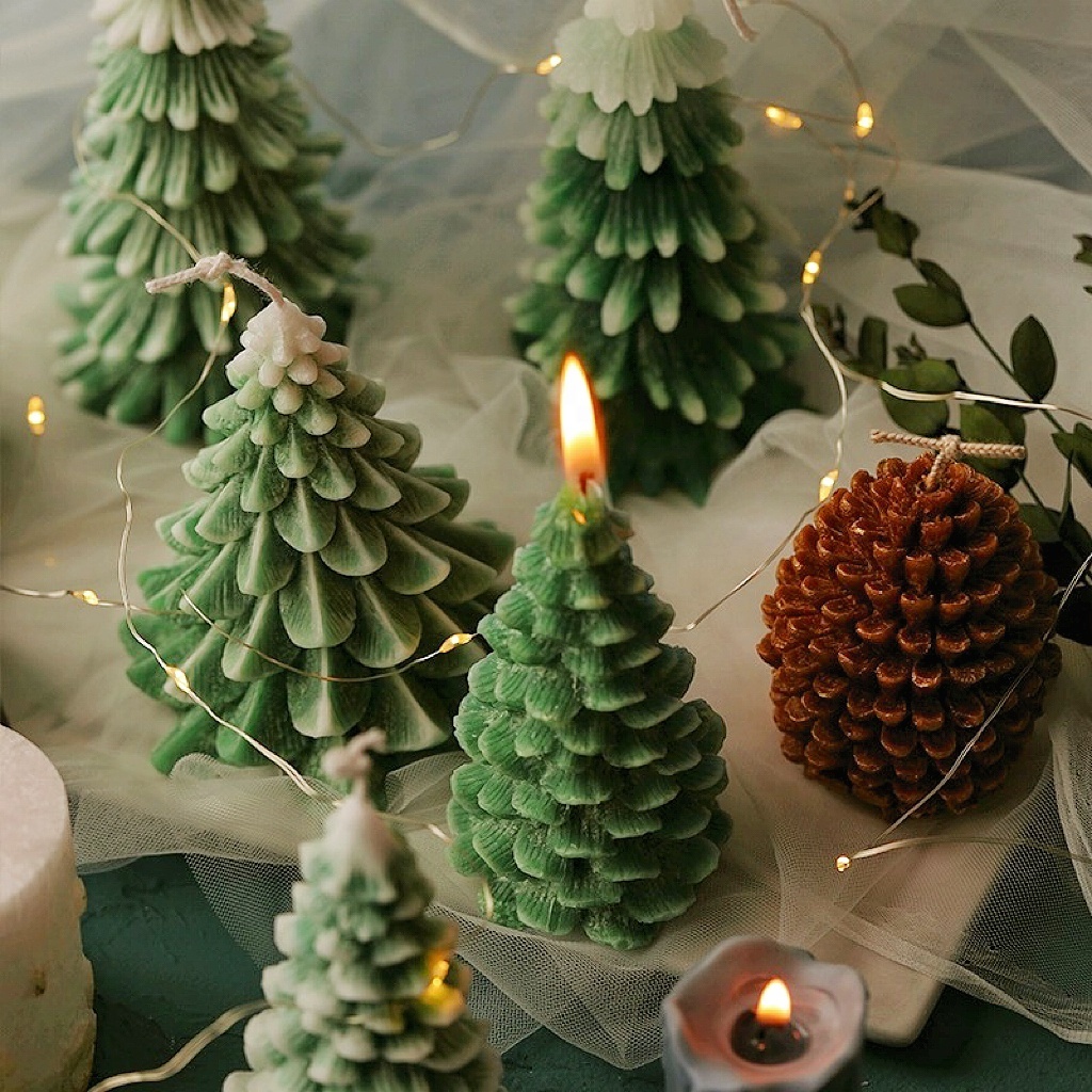 Customized Various Soy Wax Christmas Tree Candle Scented Candles for Christmas